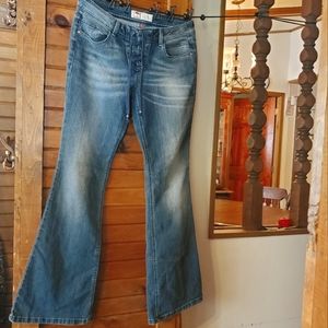 l.e.i Ashley low-rise fit and flare jeans